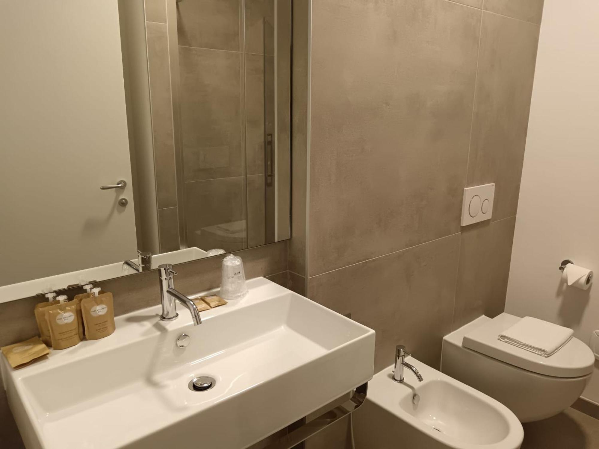 Bertiera Rooms Болонья Екстер'єр фото